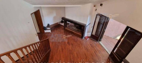 3 bedrooms Villa in Rome, Italy No. 202614 6