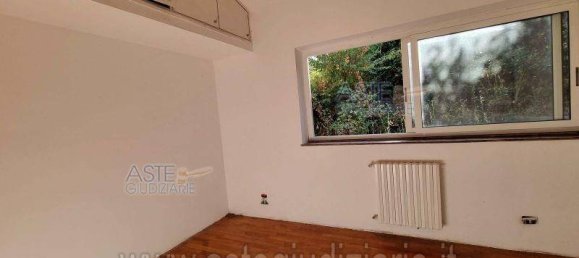 3 bedrooms Villa in Rome, Italy No. 202614 14