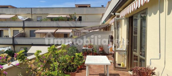Apartamento de 3 dormitorios en Roseto degli Abruzzi, Italy No. 341360 8