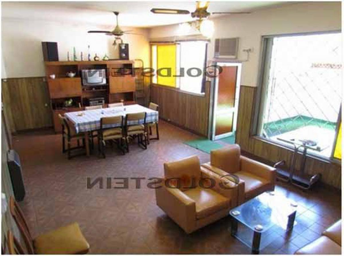 6 bedrooms House in Buenos Aires, Argentina No. 85391