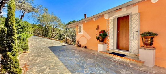 4 Schlafzimmer Villa in Cipressa, Italy, Nr. 89975 12