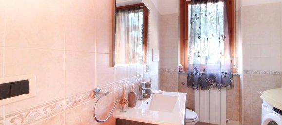 3 bedrooms Apartment in Pescara, Italy No. 120019 12