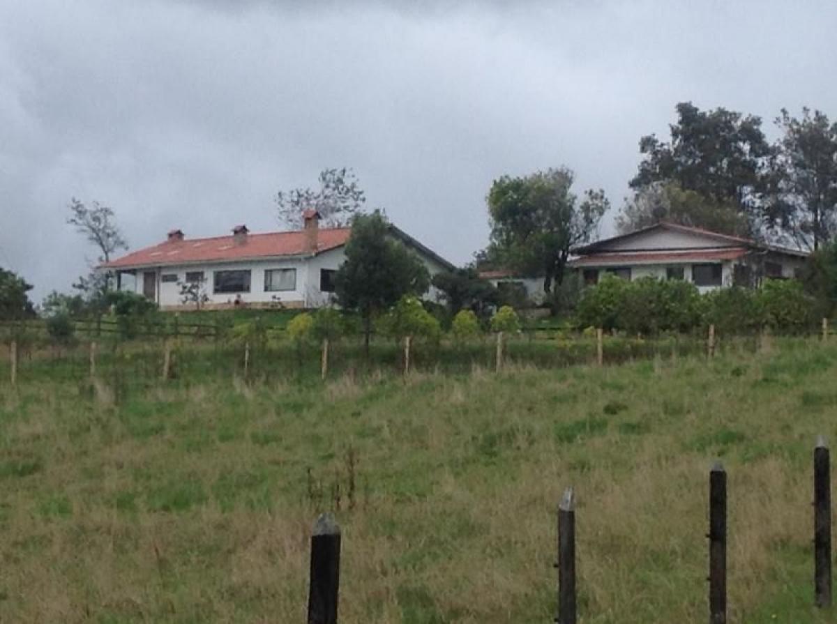 Casa de 5 dormitorios en Cundinamarca, Colombia No. 8295