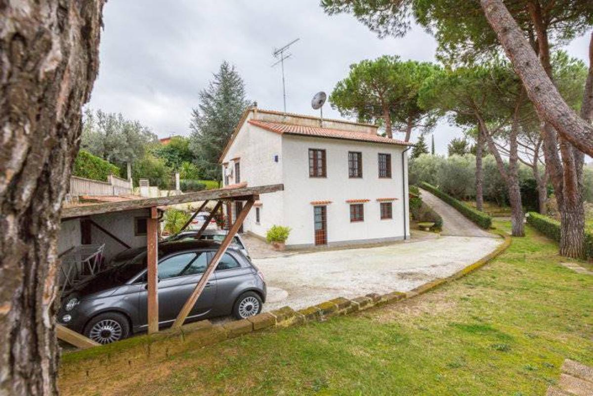 4 bedrooms Villa in Montescudaio, Italy No. 755