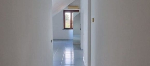 3-Zimmer Wohnung in Locate di Triulzi, Italy, Nr. 8345 8