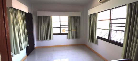 Дом 180м² в Паттайя, Таиланд № 61345 12