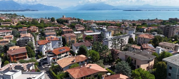 Вилла с 8 комнатами в Дезенцано дель Гарда, Италия № 282393 2