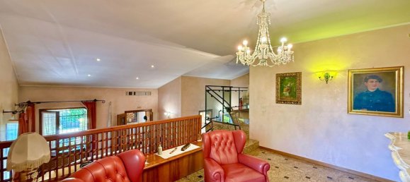 Вилла с 8 комнатами в Дезенцано дель Гарда, Италия № 282393 35