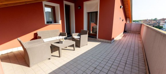 6 bedrooms Duplex in Vigodarzere, Italy No. 370210 23