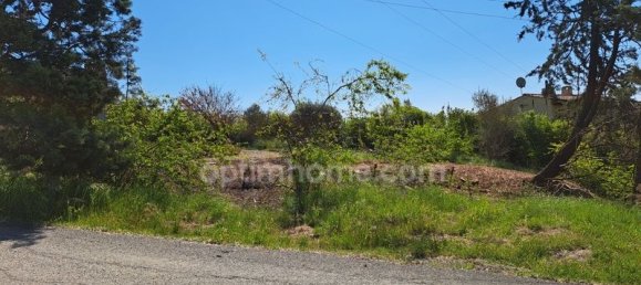 797m² Land in Pierrevert, France No. 96720 5