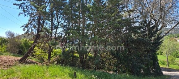 797m² Land in Pierrevert, France No. 96720 4