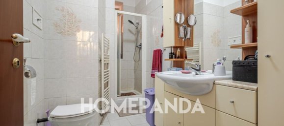 3 rooms Apartment in Cinisello Balsamo, Italy No. 339037 16