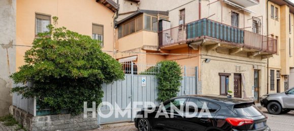 3 rooms Apartment in Cinisello Balsamo, Italy No. 339037 6