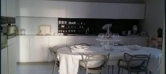 Casa de 3 habitaciónes en Frattamaggiore, Italy No. 12697 4