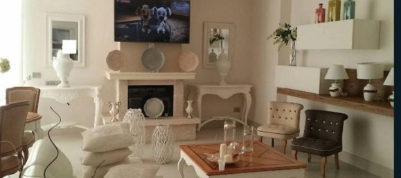 Casa de 3 habitaciónes en Frattamaggiore, Italy No. 12697 7