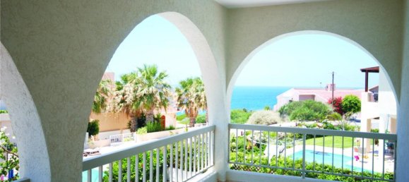 4 bedrooms Villa in Paphos, Cyprus No. 1663 12