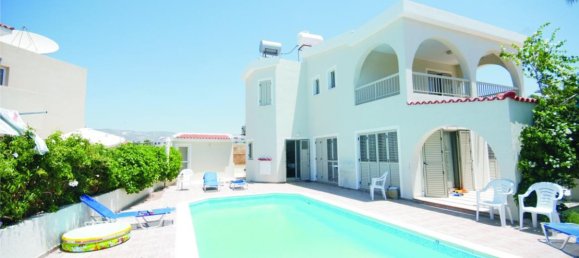 4 bedrooms Villa in Paphos, Cyprus No. 1663 11