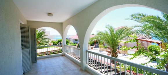 4 bedrooms Villa in Paphos, Cyprus No. 1663 5