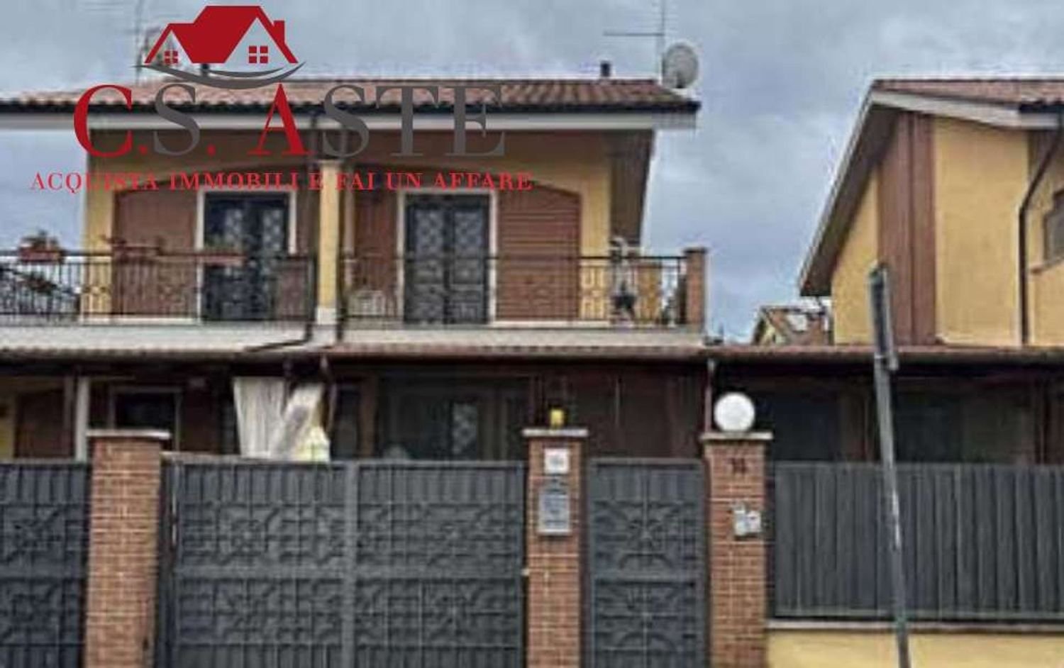 Дом с 4 комнатами в Рим, Италия № 285595