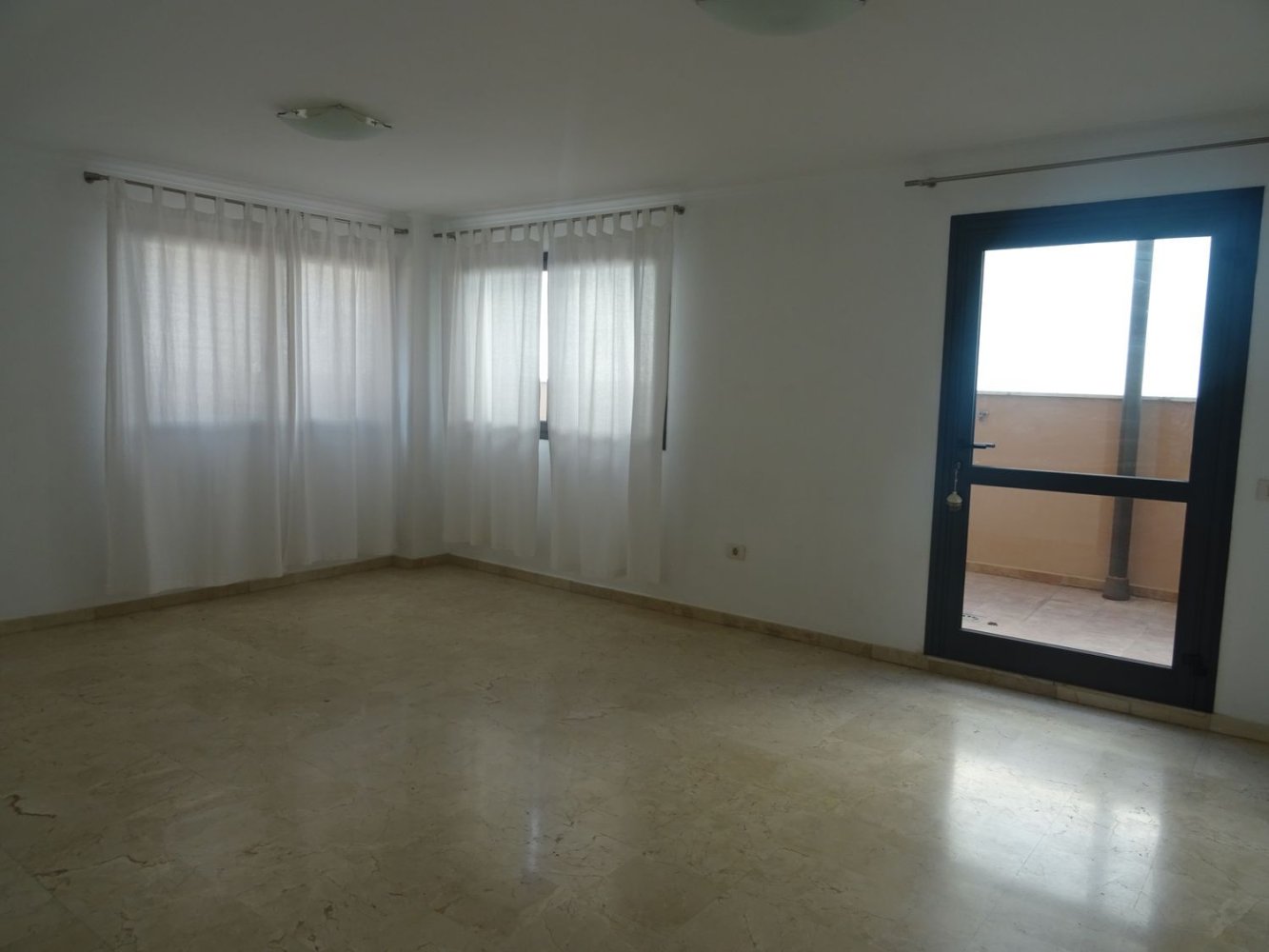 2 bedrooms Apartment in Santa Cruz de Tenerife, Spain No. 191395