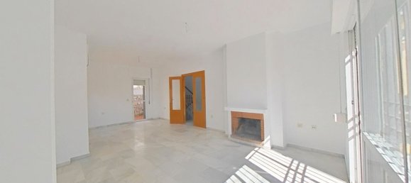 4 bedrooms House in Malaga, Spain No. 133645 8