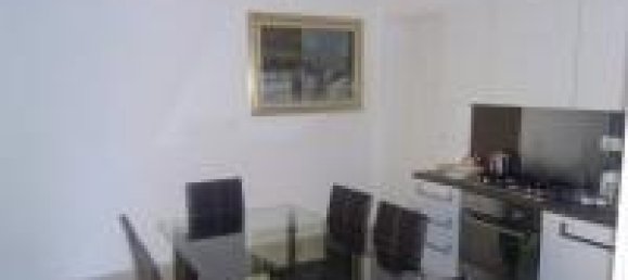 3 rooms Apartment in Carrara, Italy No. 38342 4