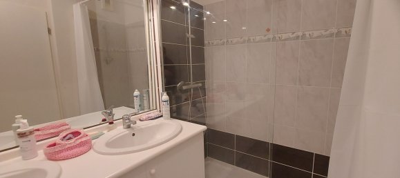 3 rooms Apartment in Saint-Vincent-de-Tyrosse, France No. 278795 6