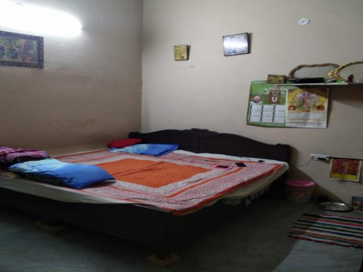 2 bedrooms House in Faridabad, India No. 1693