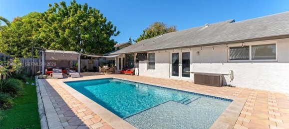 3 Schlafzimmer Villa in Miami, USA, Nr. 615158 11