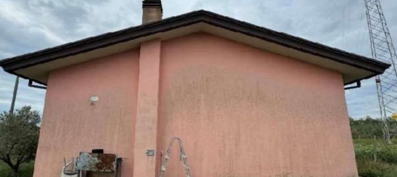 5 rooms Apartment in Eraclea, Italy No. 16140 4