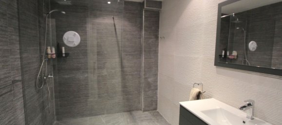 4 bedrooms Apartment in Marbella, Spain No. 136425 7