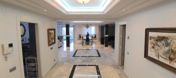 4 bedrooms Apartment in Marbella, Spain No. 136425 5