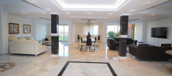 4 bedrooms Apartment in Marbella, Spain No. 136425 2