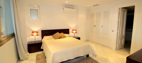 4 bedrooms Apartment in Marbella, Spain No. 136425 6