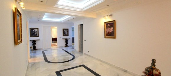 4 bedrooms Apartment in Marbella, Spain No. 136425 17