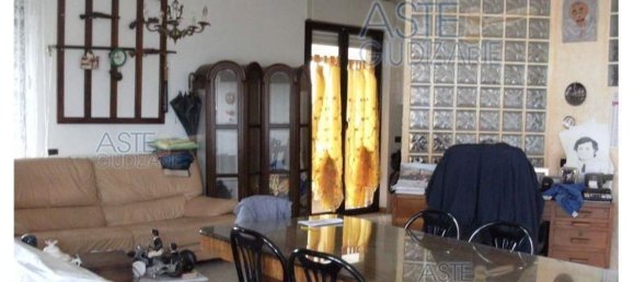 5 rooms Apartment in Filottrano, Italy No. 99839 8