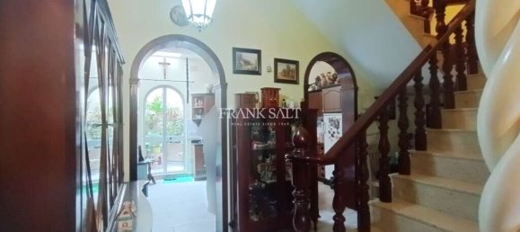 3 غرف نوم تاون هاوس في Luqa, Malta رقم 2099 7