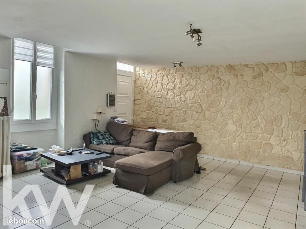 3 bedrooms House in Fleury-les-Aubrais, France No. 250103