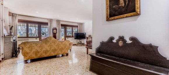 Квартира с 4 комнатами в Рим, Италия № 100685 78