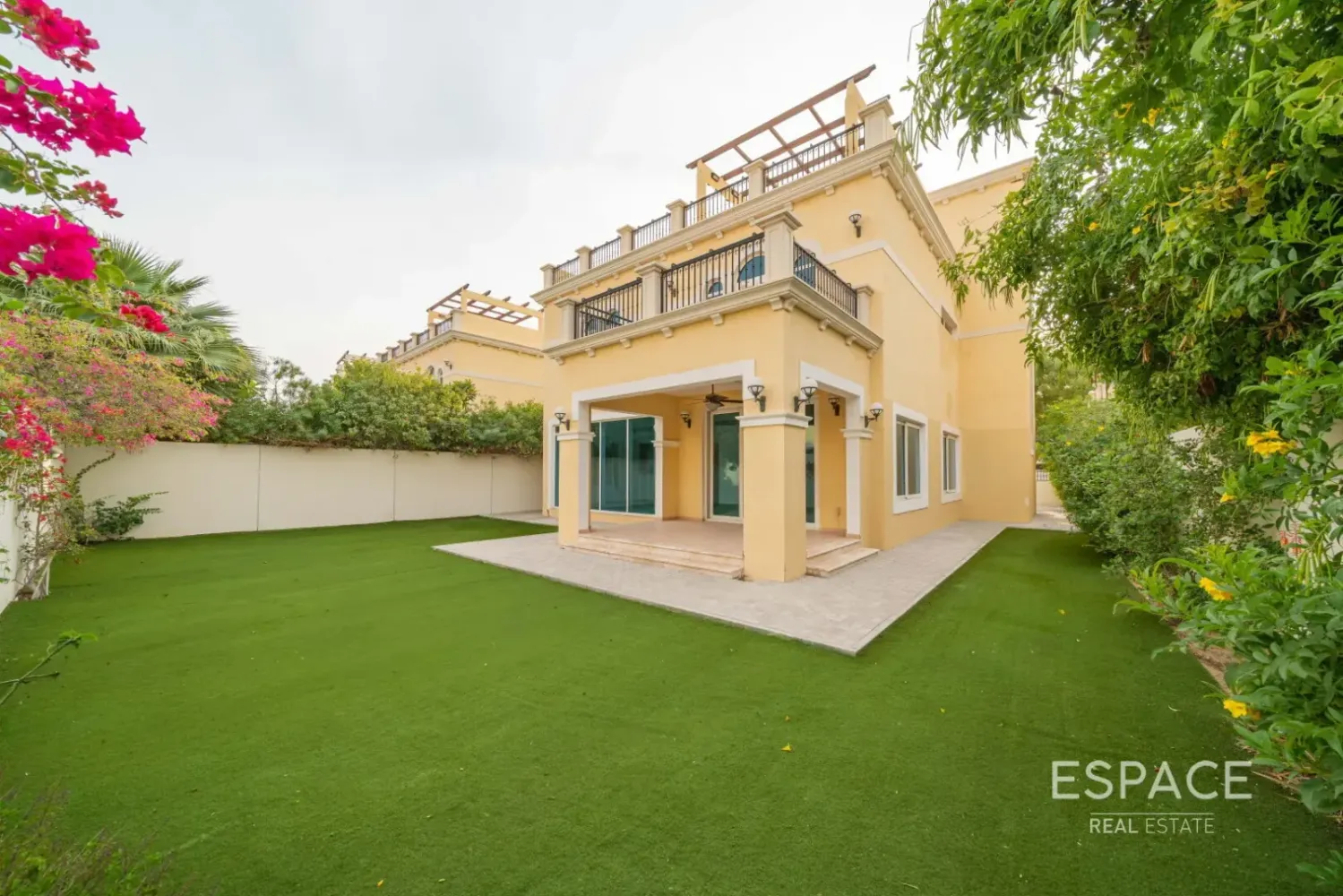 4 Schlafzimmer Villa in Jumeirah Park, UAE, Nr. 209228