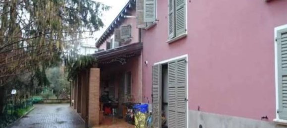 9 rooms Apartment in Felino, Italy No. 309769 6