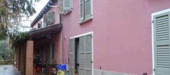 9 rooms Apartment in Felino, Italy No. 309769 2