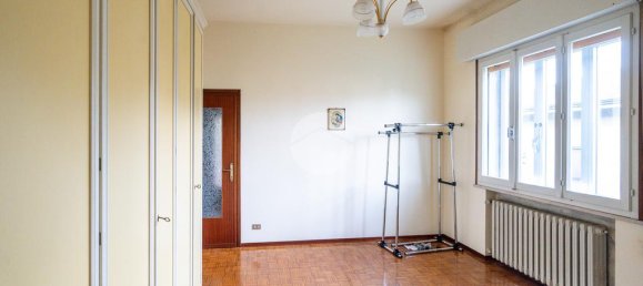 3 bedrooms Villa in Curtatone, Italy No. 340364 18