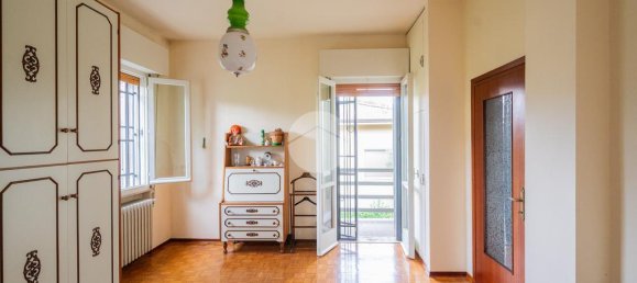 3 bedrooms Villa in Curtatone, Italy No. 340364 16