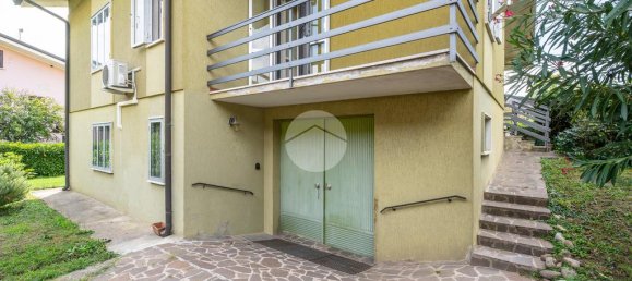 3 bedrooms Villa in Curtatone, Italy No. 340364 3