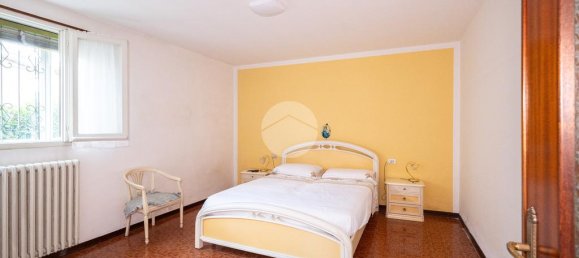 3 bedrooms Villa in Curtatone, Italy No. 340364 26