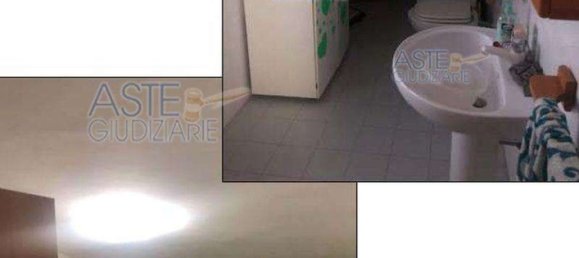 7 rooms Apartment in Sezze, Italy No. 204996 10