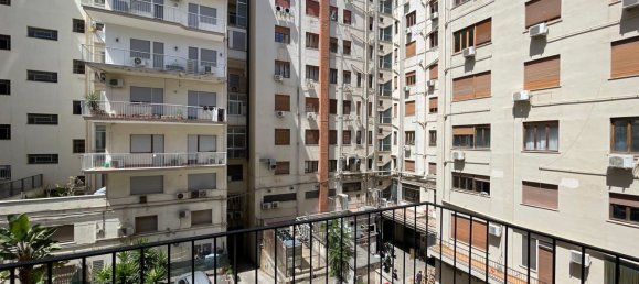 Apartamento de 4 habitaciónes en Palermo, Italy No. 262448 2