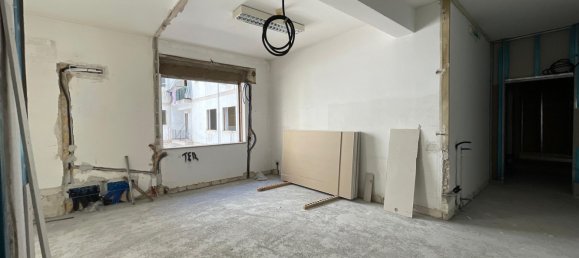 Apartamento de 4 habitaciónes en Palermo, Italy No. 262448 4