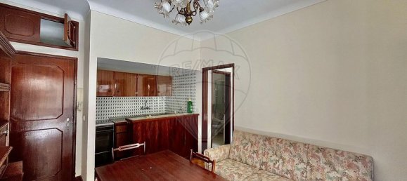 1 bedroom Apartment in Porto, Portugal No. 223681 2